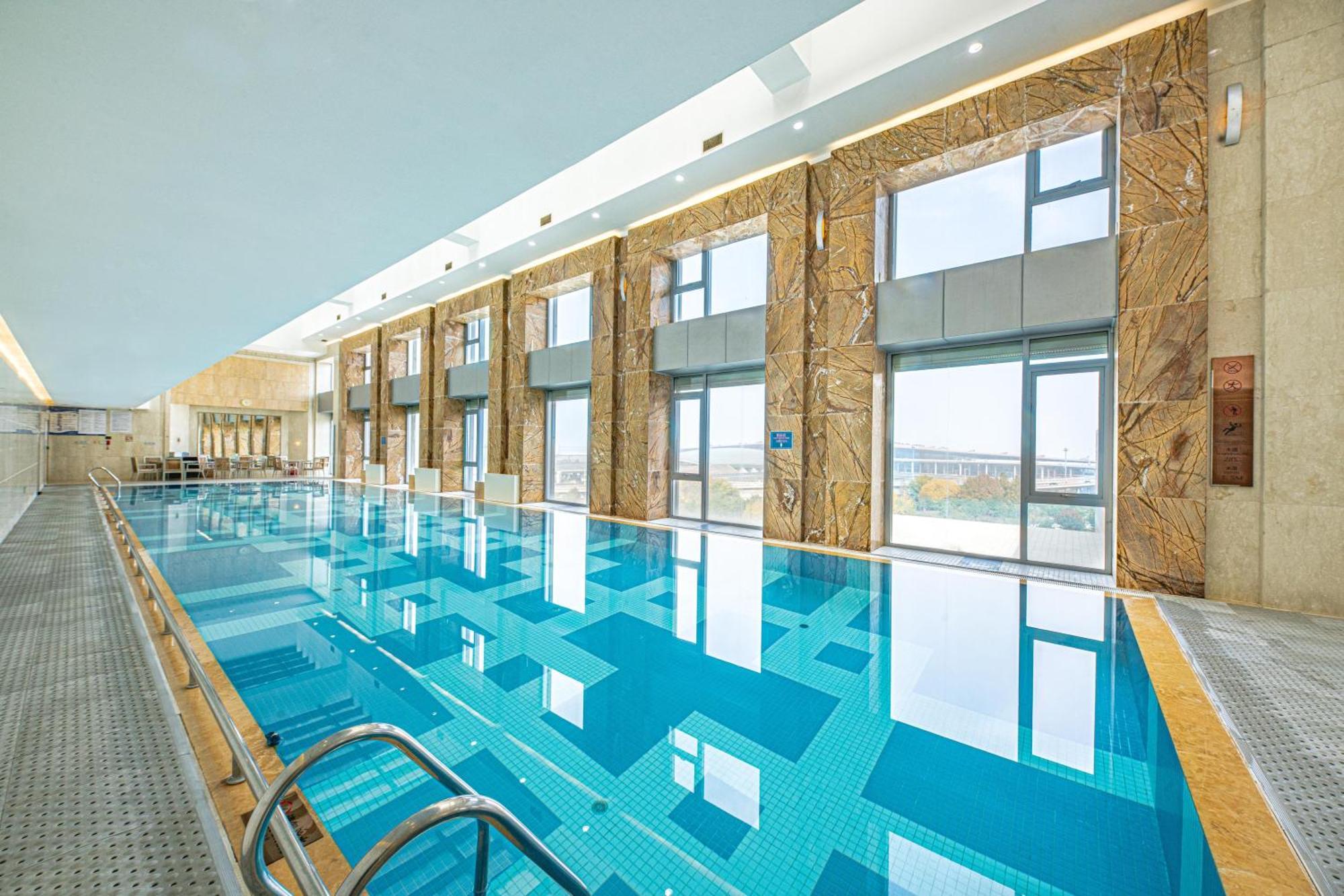 Hilton Beijing Capital Airport Hotel Shunyi Екстериор снимка
